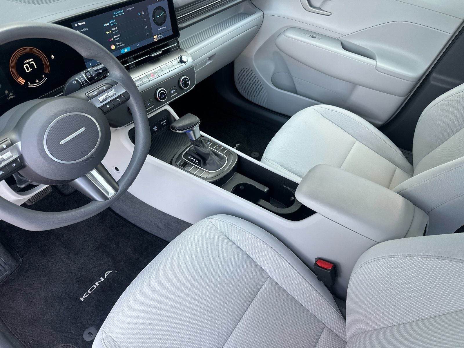 2025 Hyundai KONA SE