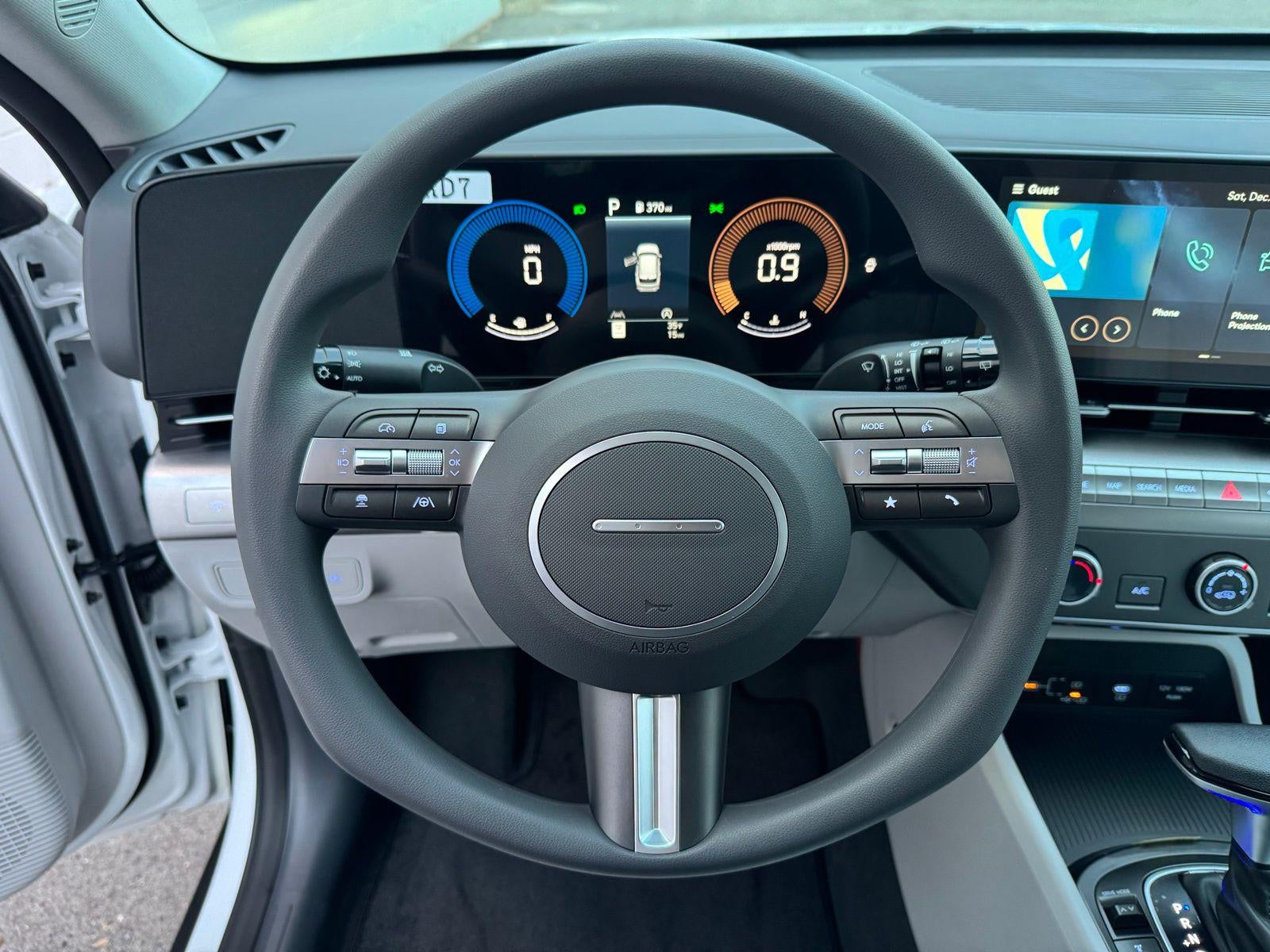 2026 Hyundai KONA SE