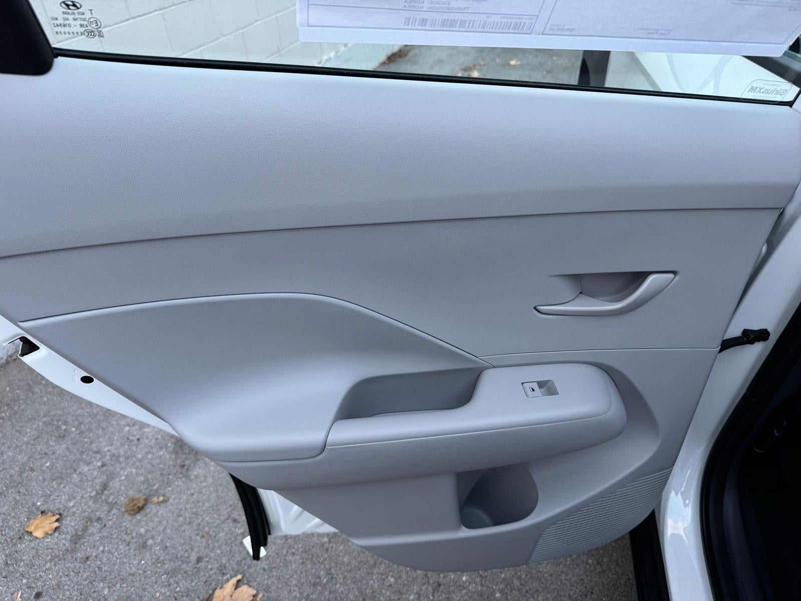 2026 Hyundai KONA SE