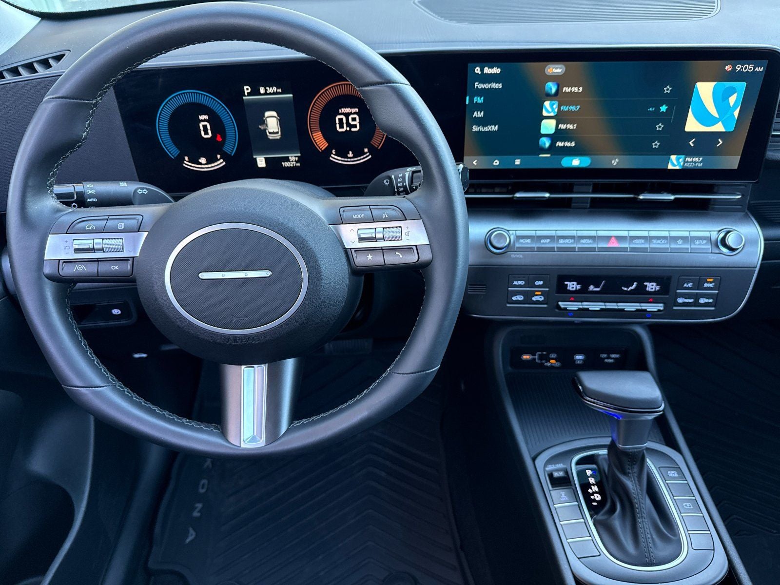 2025 Hyundai KONA SEL