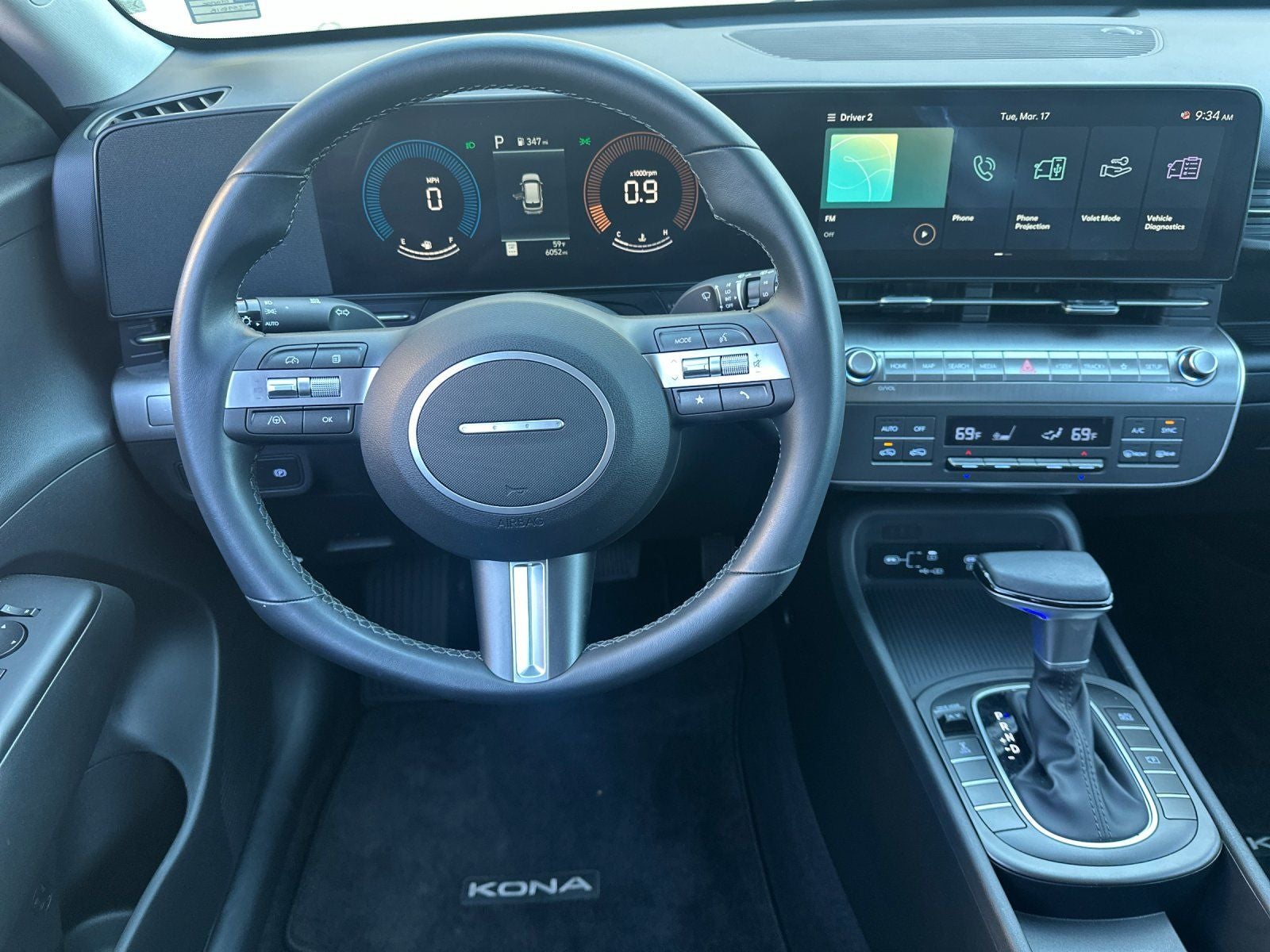 2025 Hyundai KONA SEL