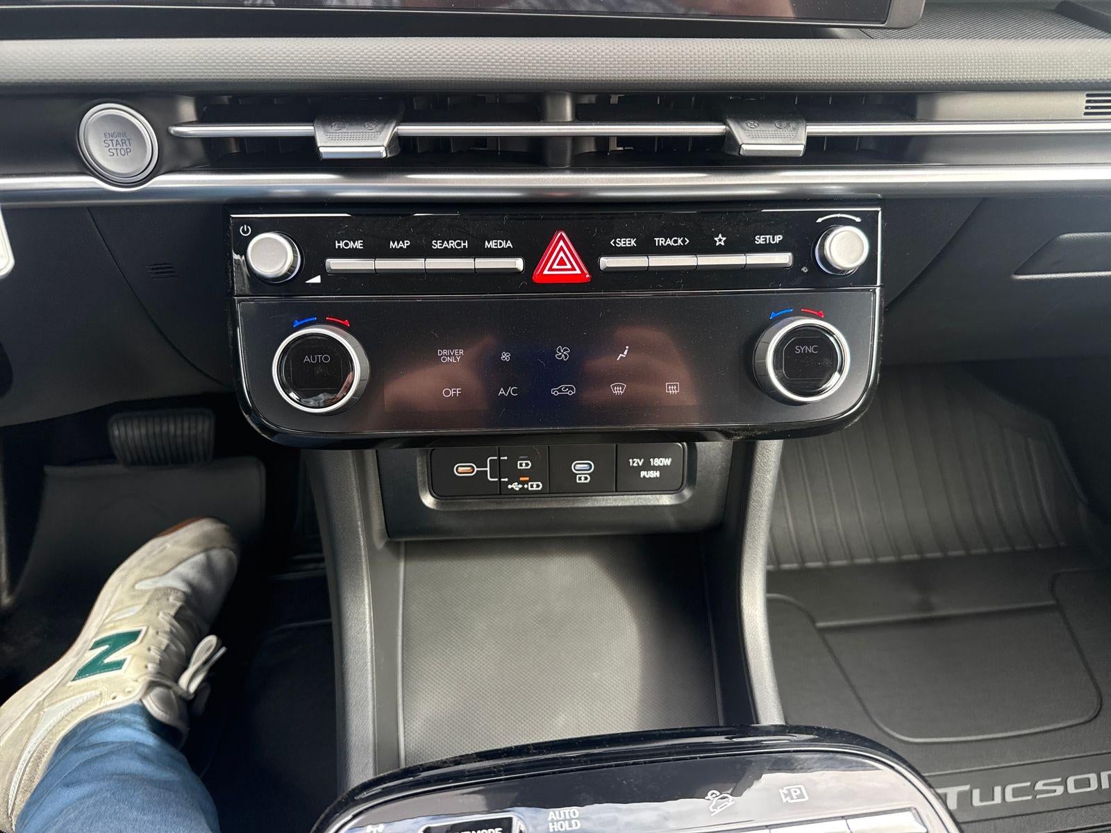 2026 Hyundai TUCSON HYBRID Blue SE