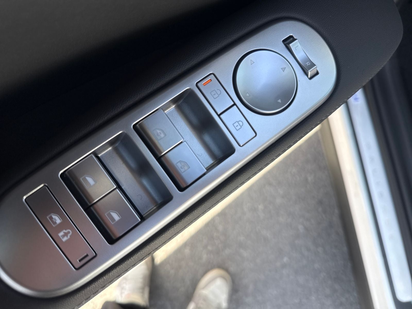 2026 Hyundai PALISADE HYBRID SEL 8 Passenger