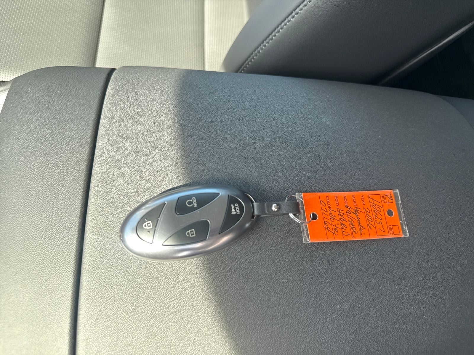 2026 Hyundai PALISADE HYBRID SEL 8 Passenger