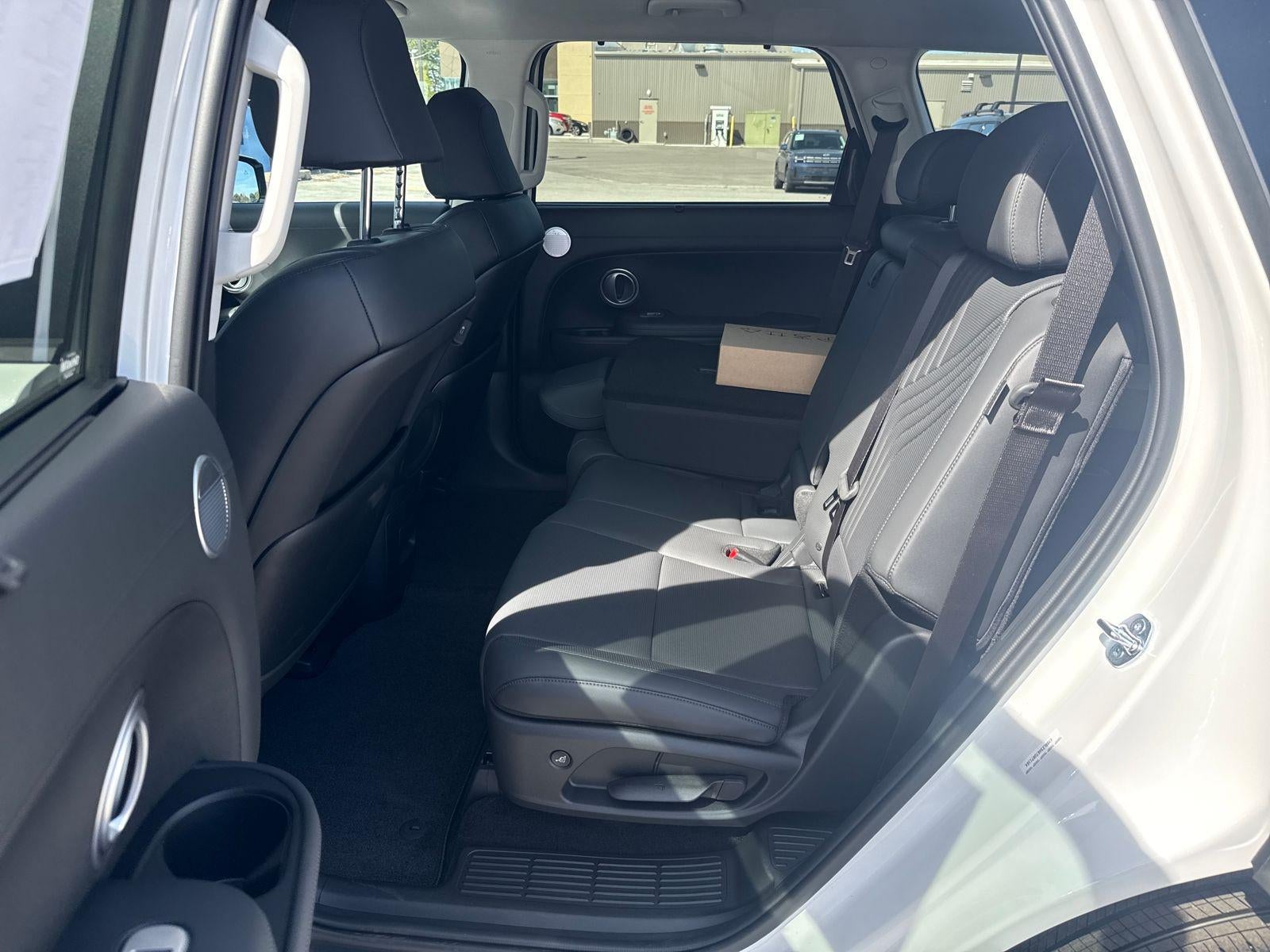 2026 Hyundai PALISADE HYBRID SEL 8 Passenger