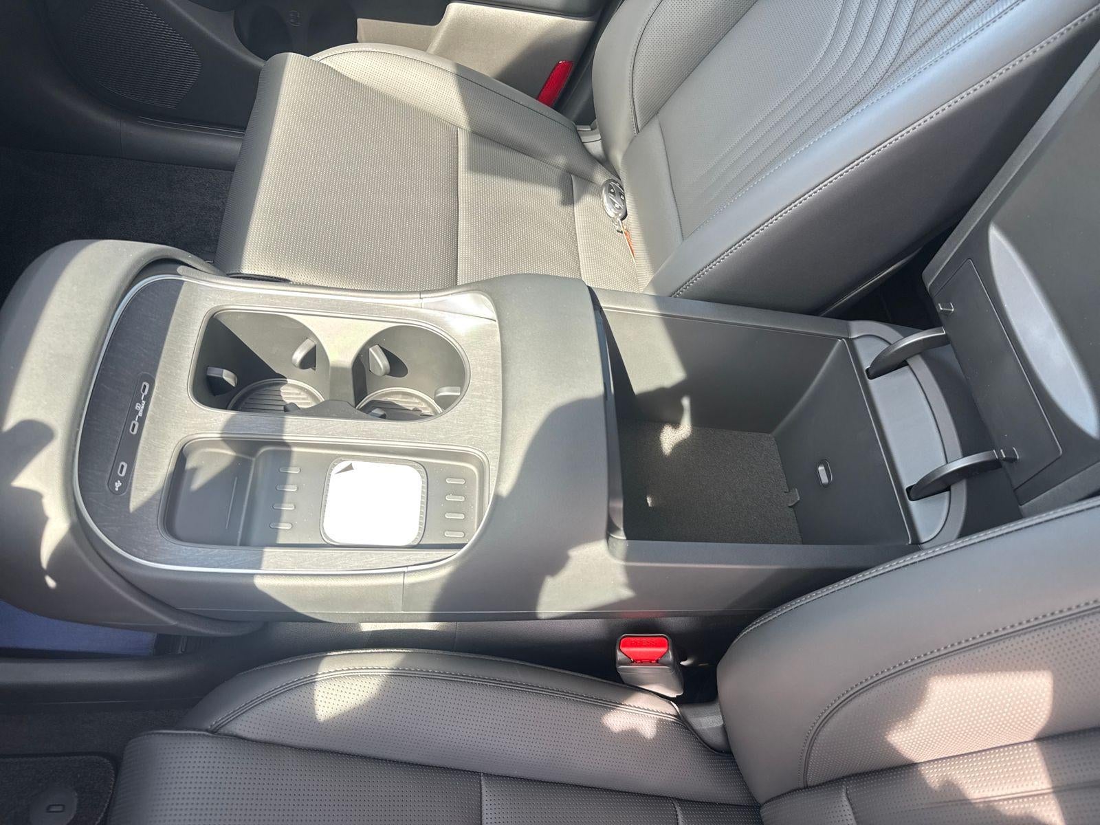 2026 Hyundai PALISADE HYBRID SEL 8 Passenger