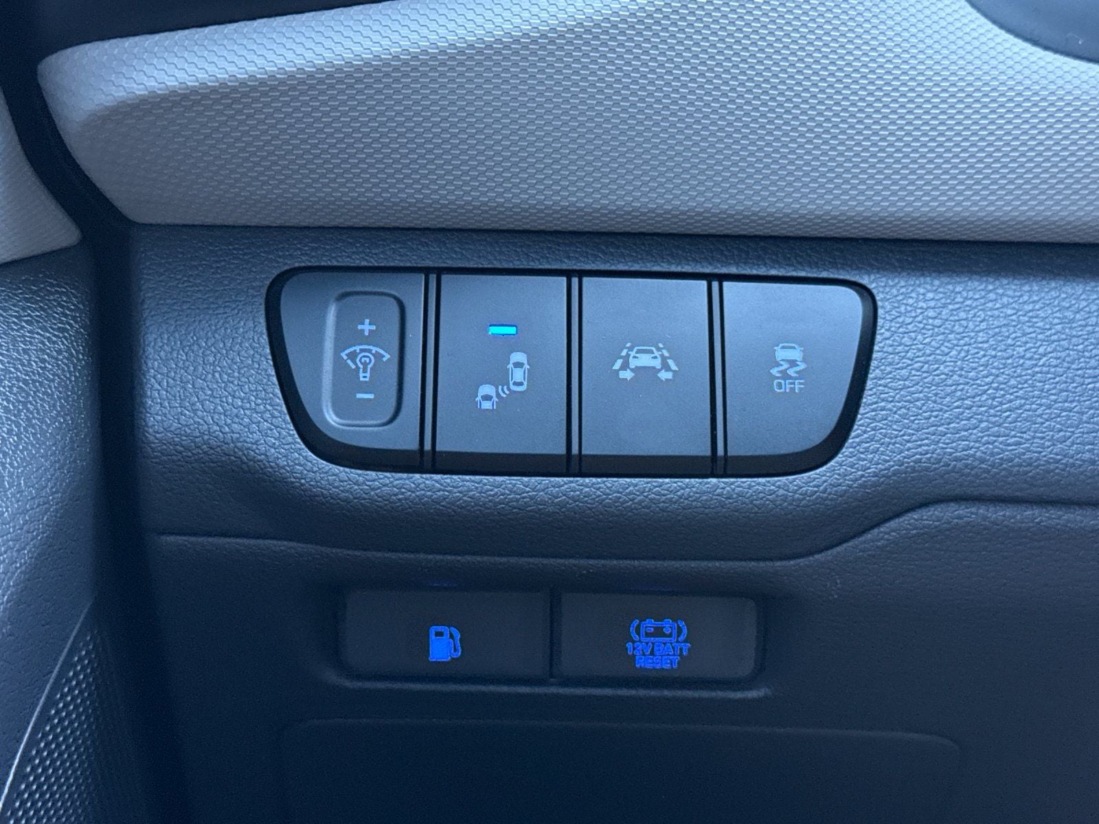 2019 Hyundai IONIQ HYBRID Limited