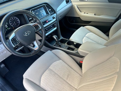 2019 Hyundai SONATA HYBRID SE