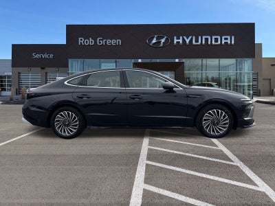 2026 Hyundai SONATA HYBRID SEL