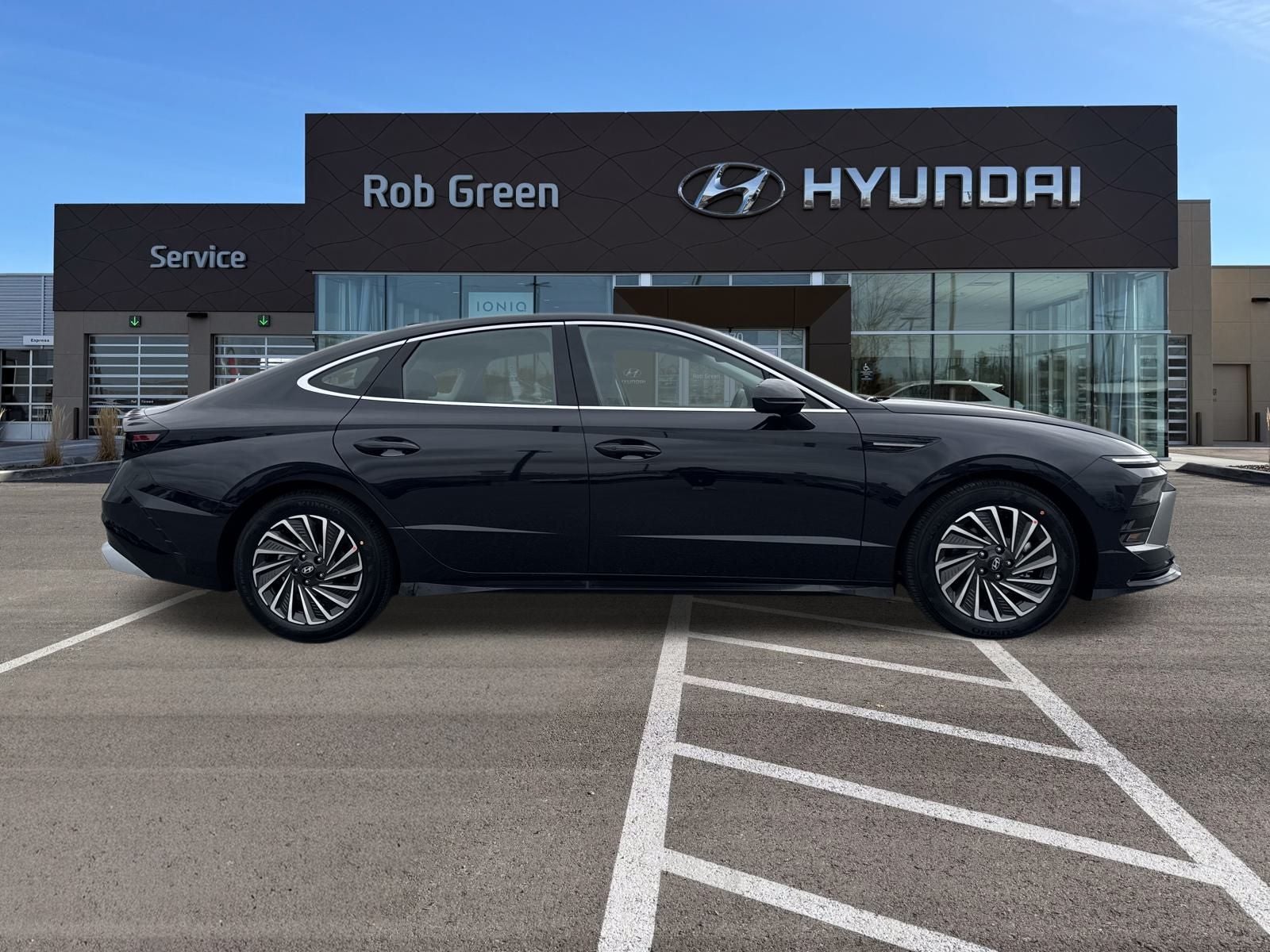 2026 Hyundai SONATA HYBRID SEL