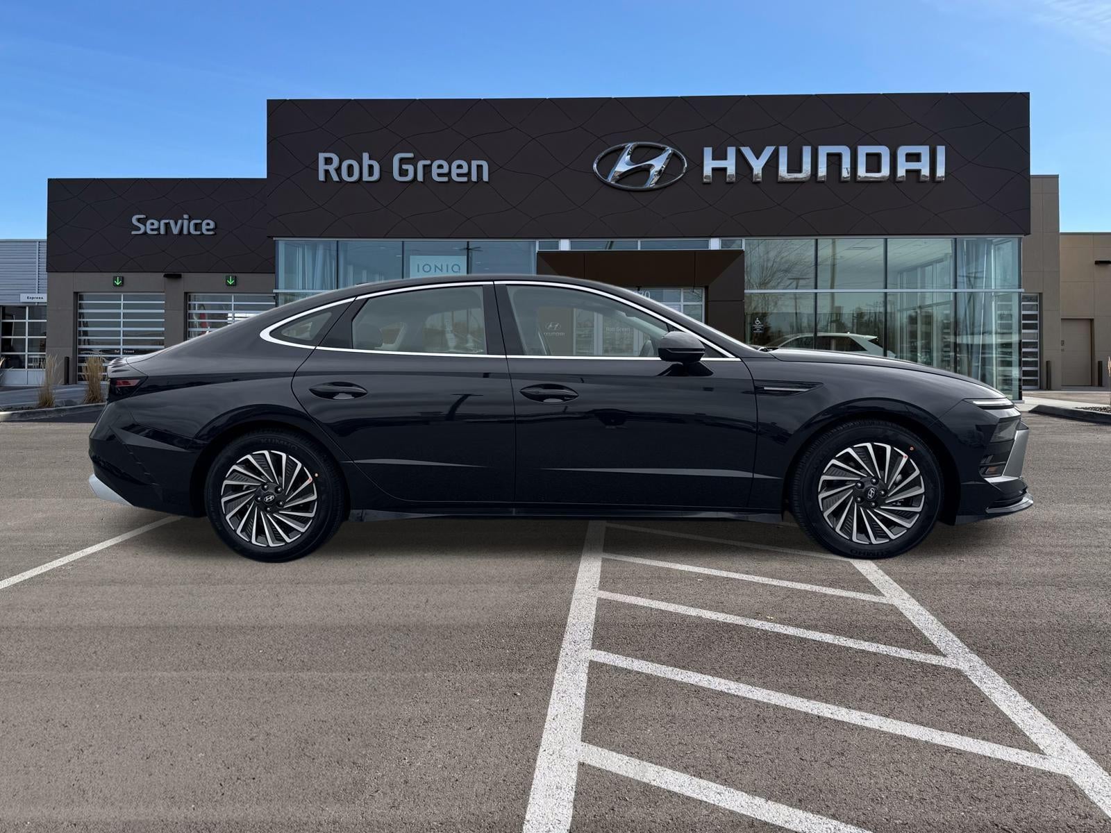 2026 Hyundai SONATA HYBRID SEL