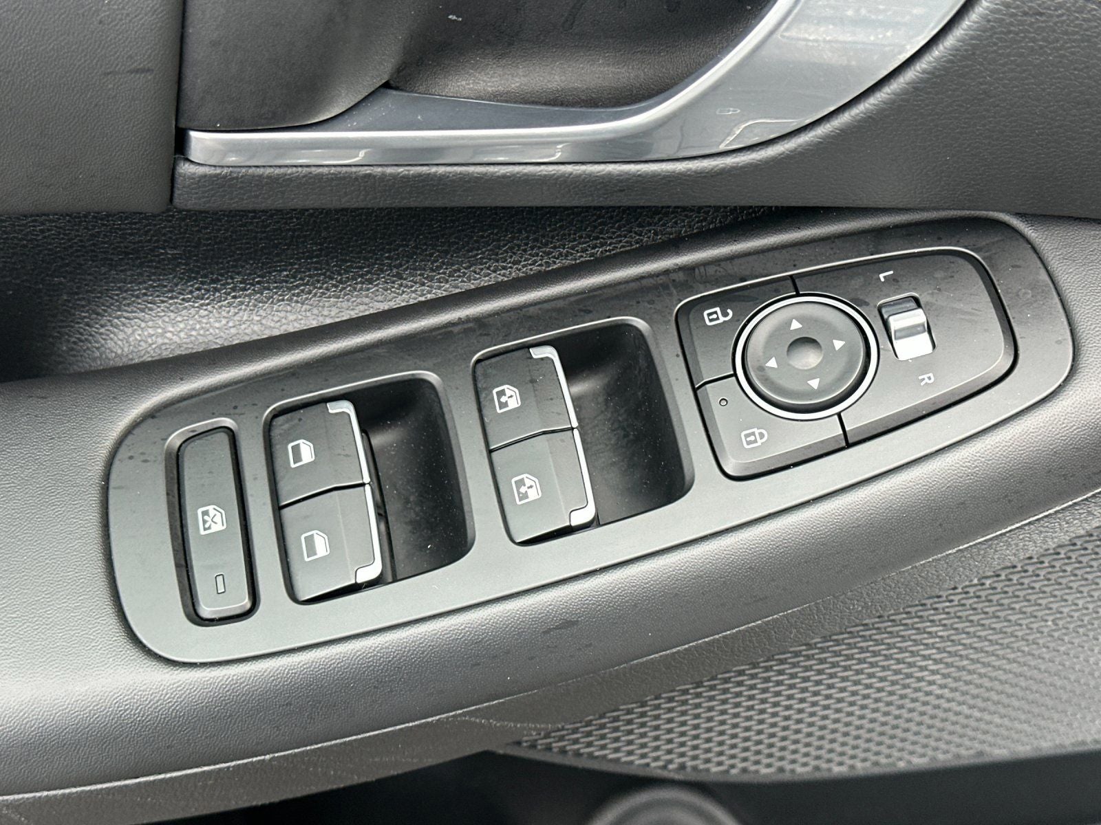 2021 Hyundai SONATA HYBRID SEL