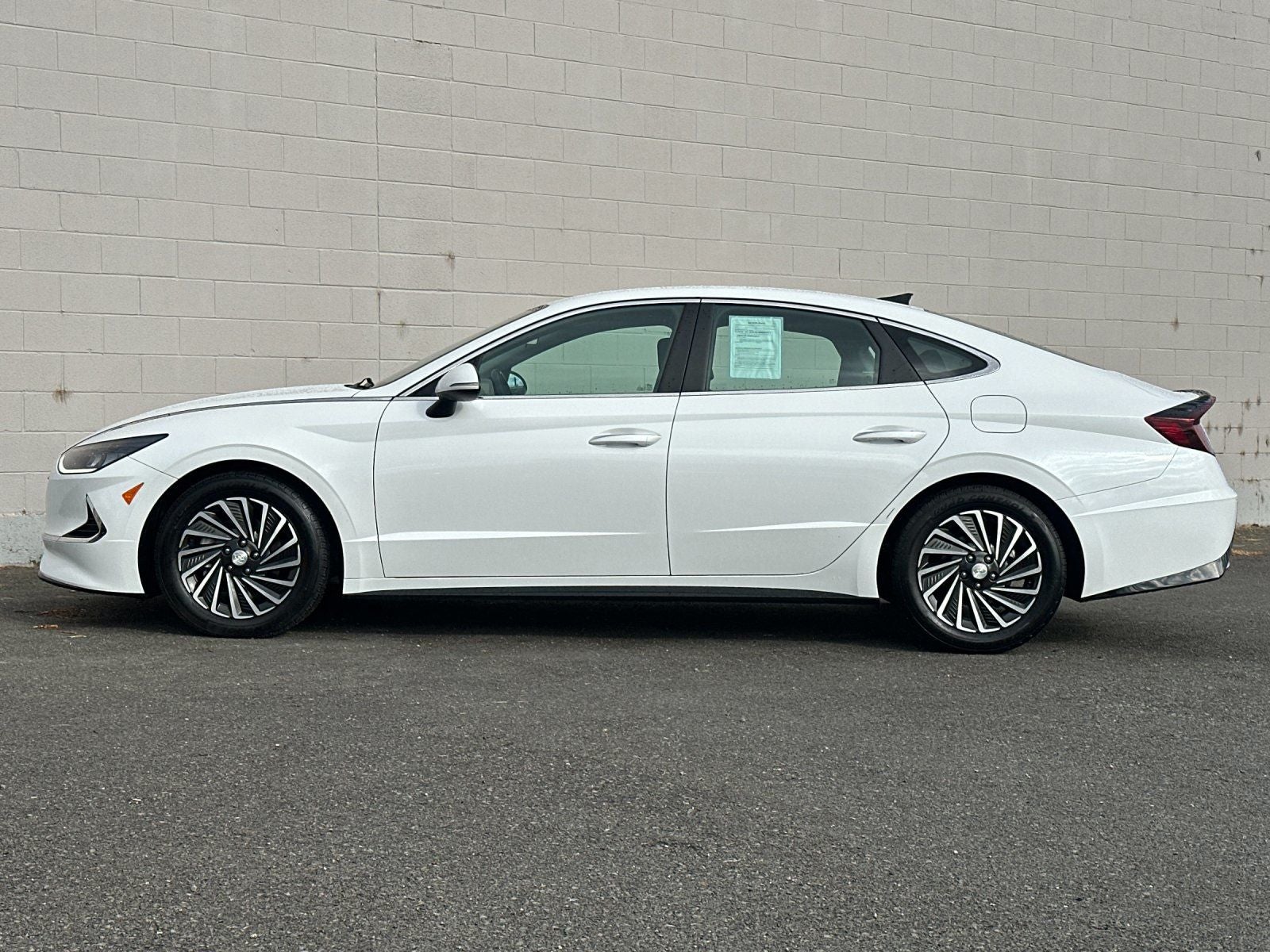 2021 Hyundai SONATA HYBRID SEL