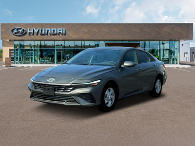 2025 Hyundai ELANTRA SE