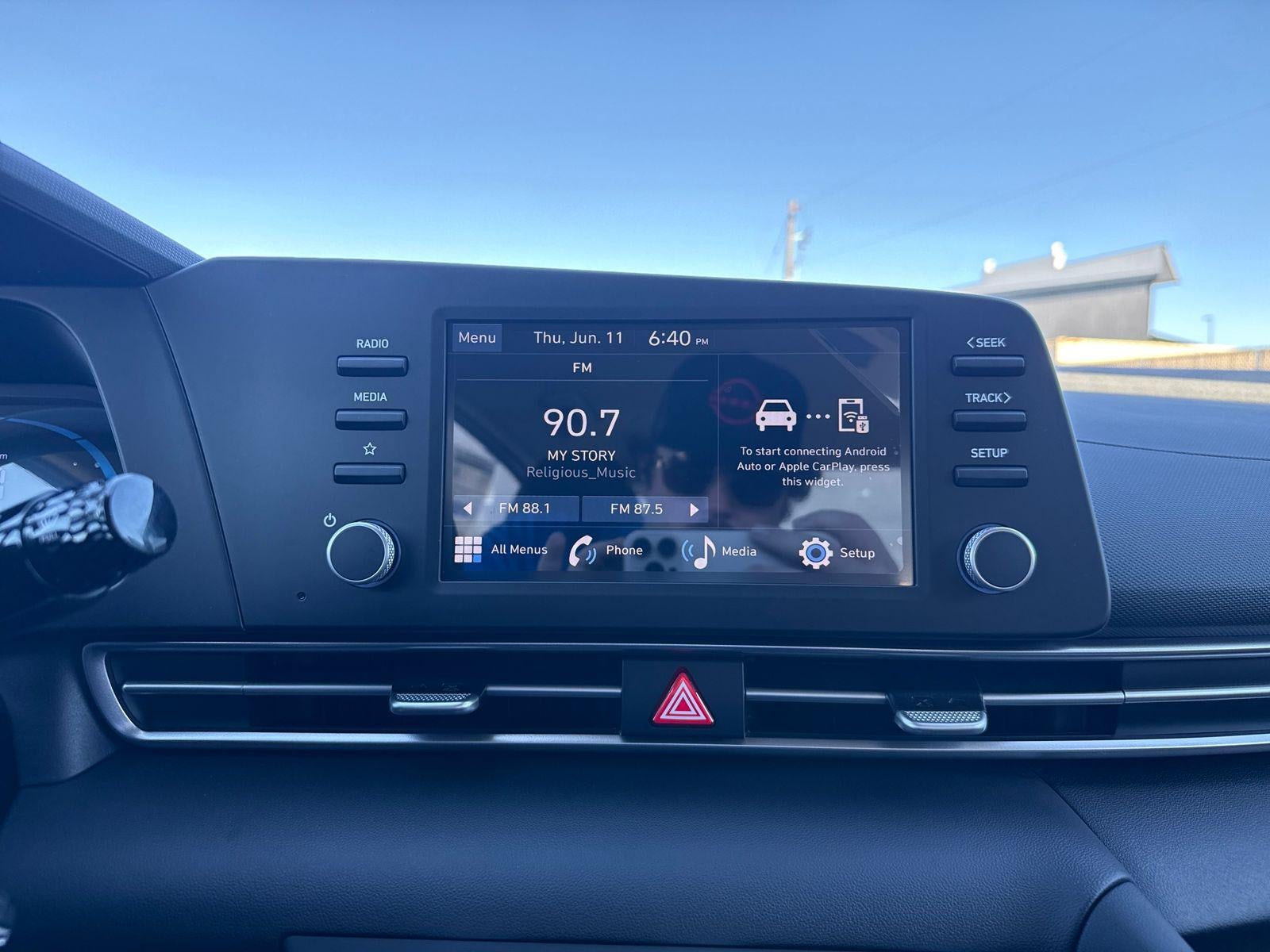 2026 Hyundai ELANTRA SE