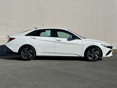 2025 Hyundai ELANTRA HYBRID SEL Sport