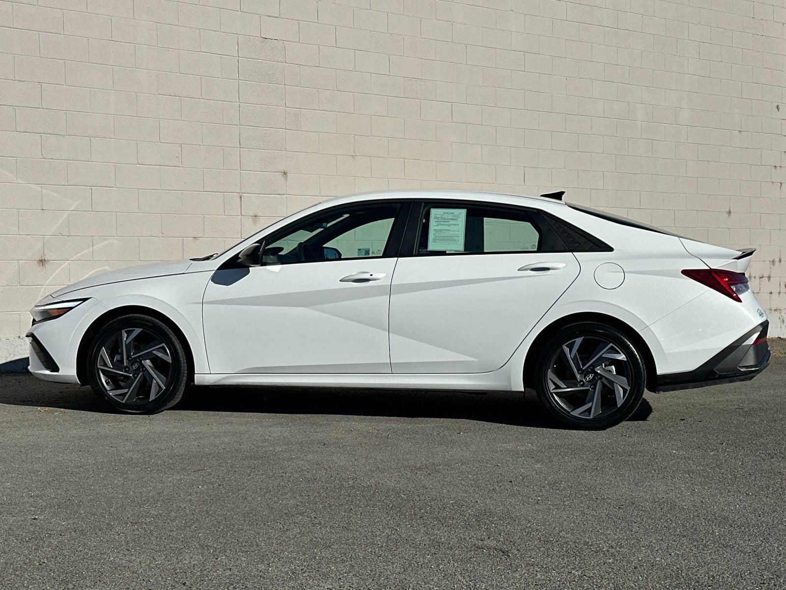 2025 Hyundai Elantra Blue - Photo 6