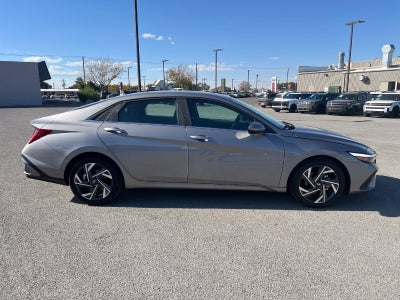2024 Hyundai ELANTRA SEL