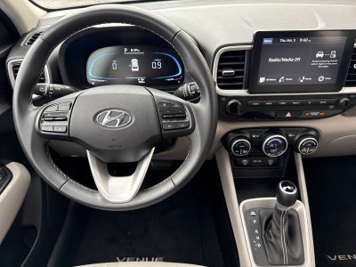 2024 Hyundai VENUE SEL