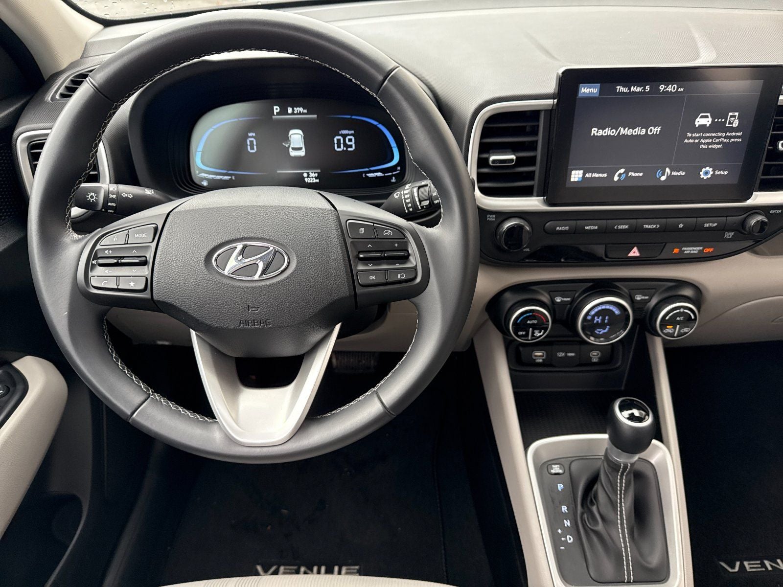 2024 Hyundai VENUE SEL