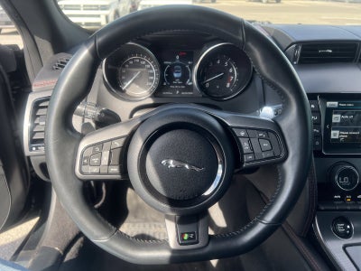 2017 Jaguar F-TYPE R