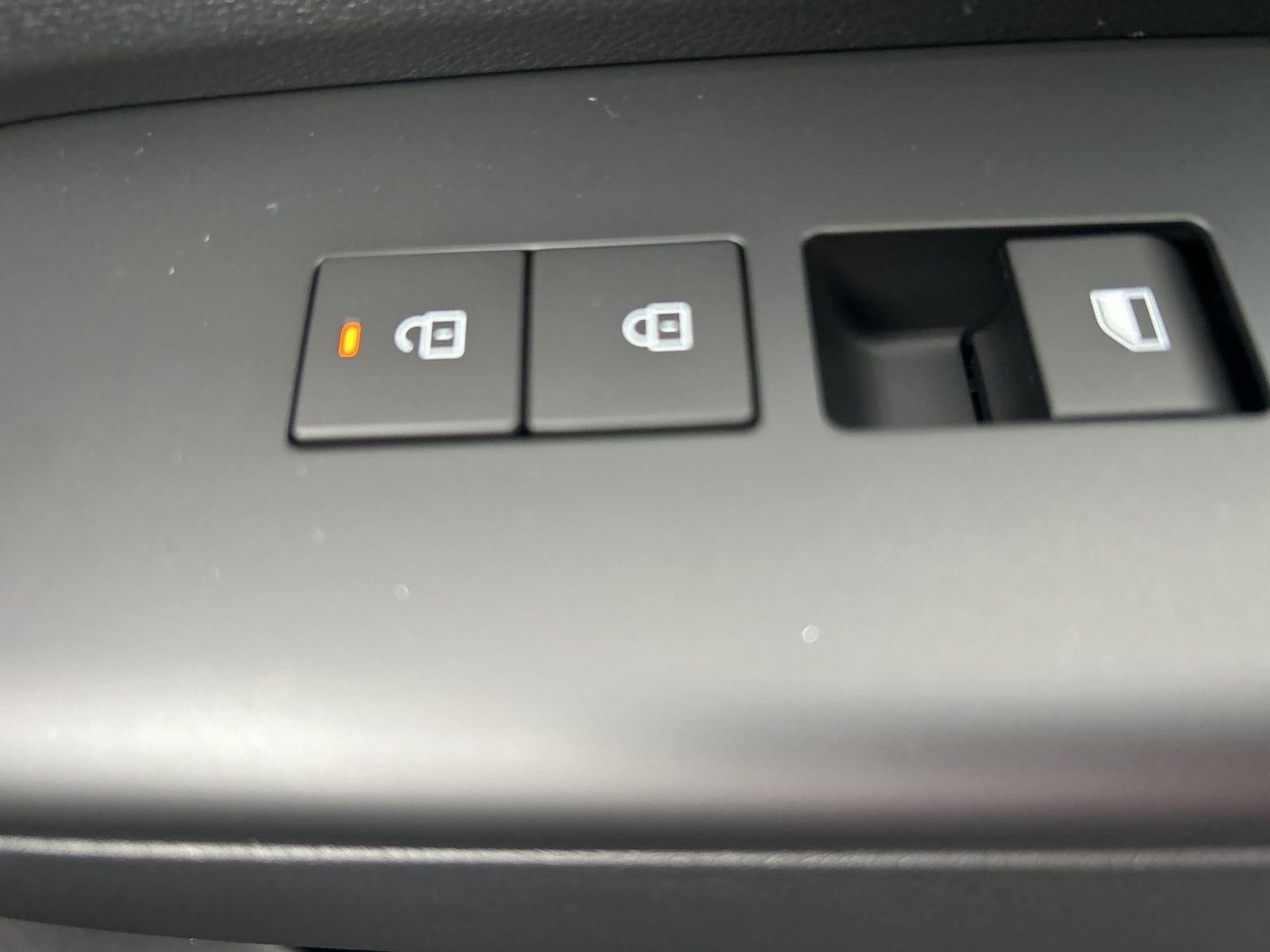 2026 Hyundai KONA SE AWD